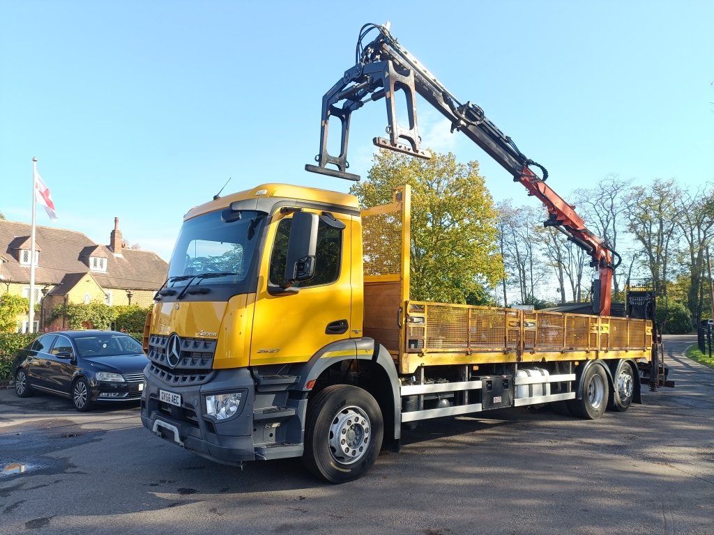 2016 Mercedes-Benz Arocs 2527 6x2 brick carrier brick grabs for sale