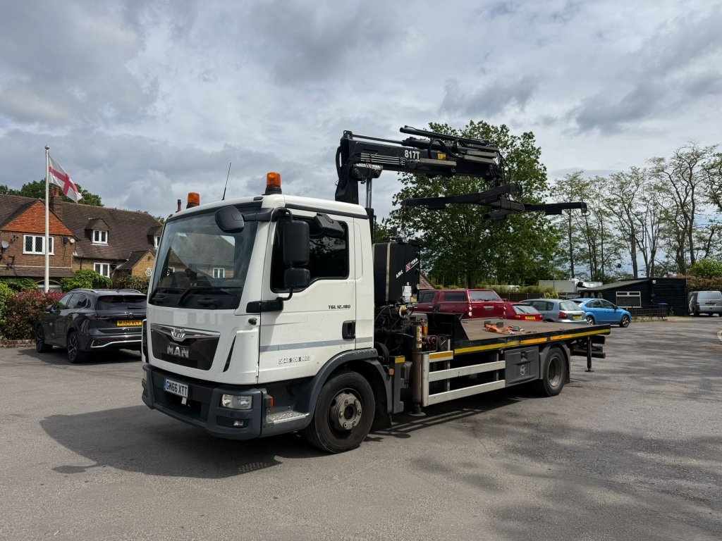 2016 MAN TGL 12.180 street lifter crane flats for sale
