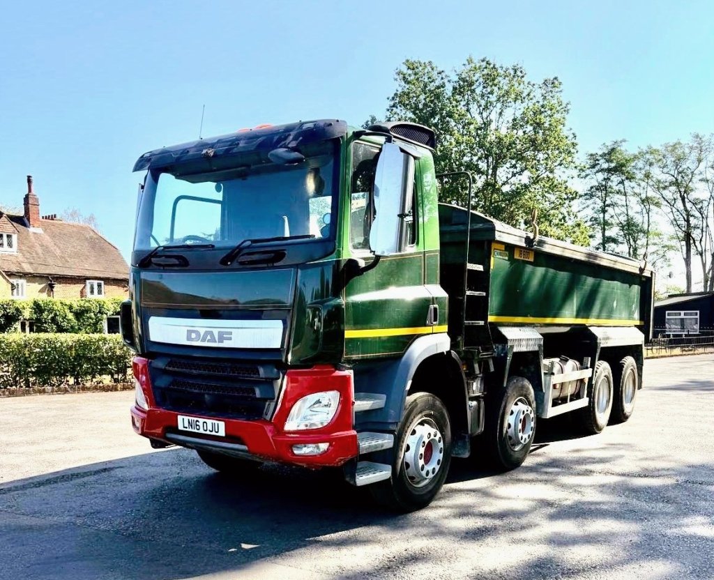 2016 DAF CF440 8x4 tipper tippers for sale