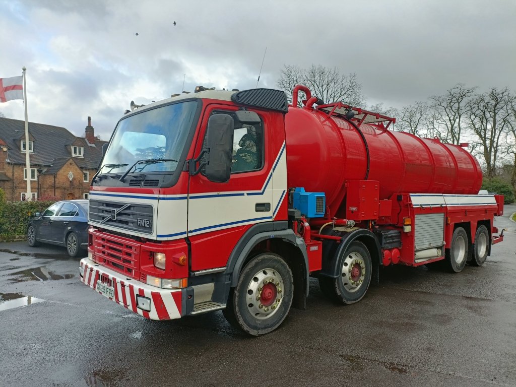 2001 Volvo FM12 8x4 fire and rescue water tanker tankers for sale